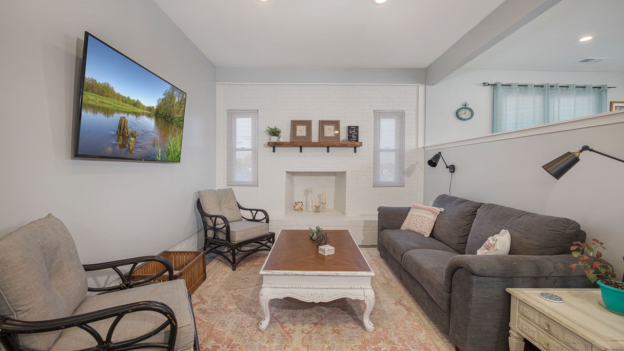 Photo of Livingroom in Stallings