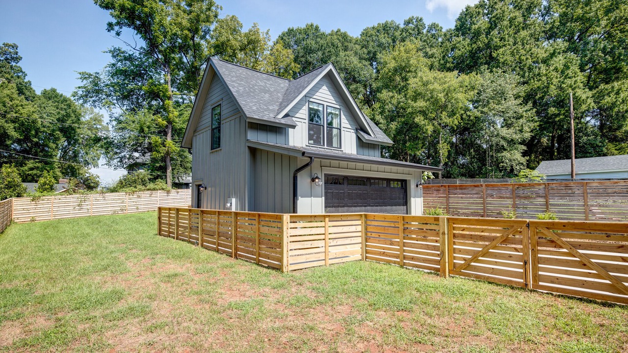 Photo of Outdoor in Villa Heights