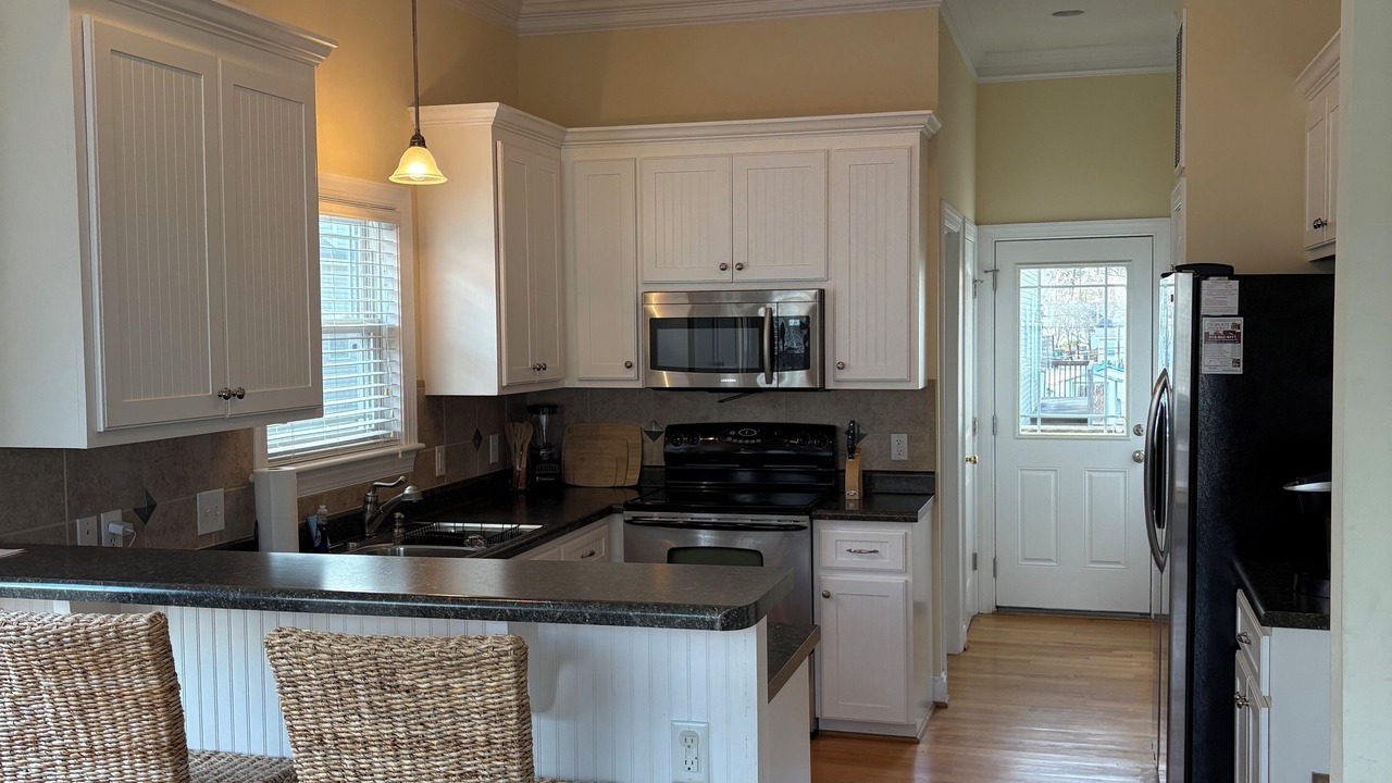 Photo of Kitchen in White Lake