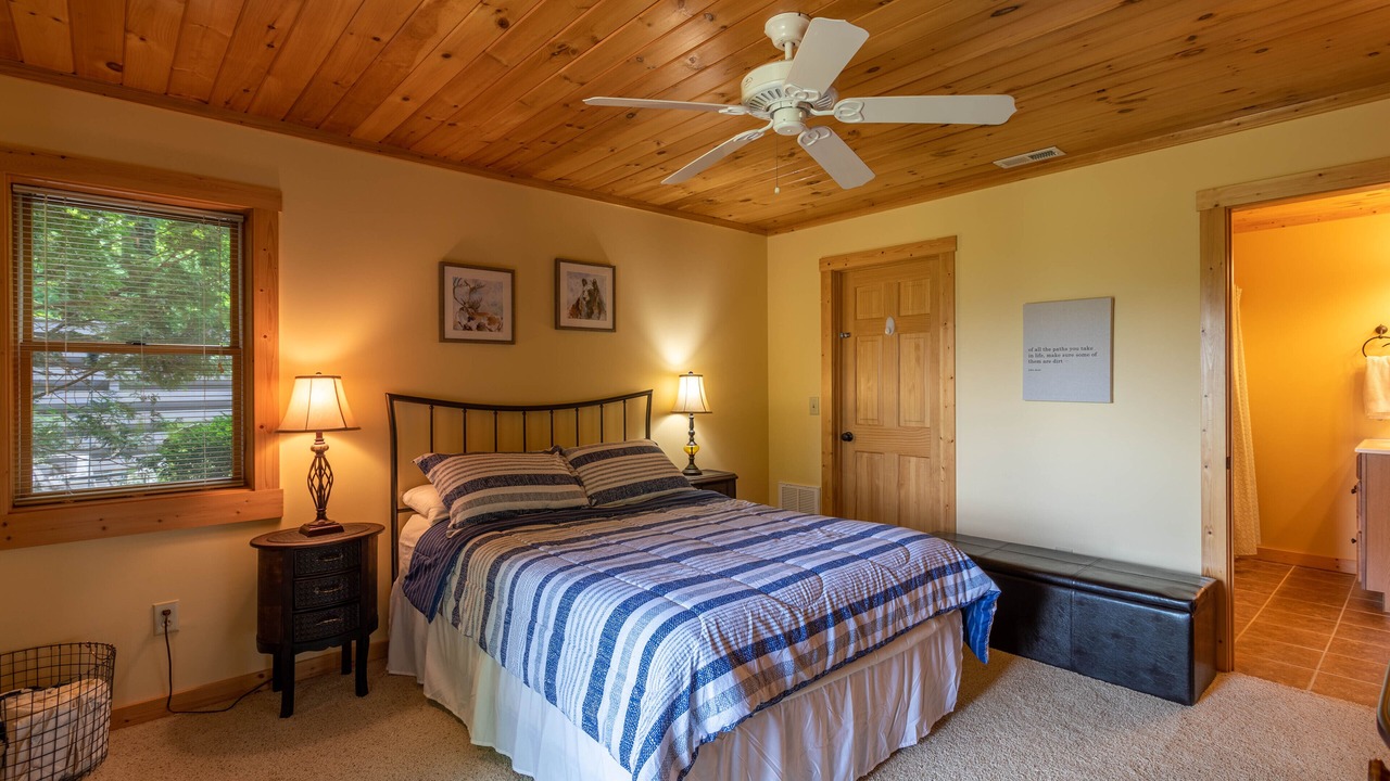 Photo of Bedroom in Todd