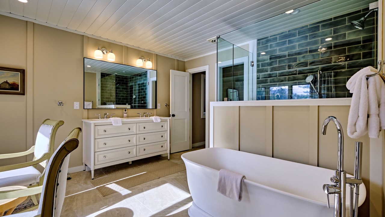Photo of Bathroom in Cullowhee