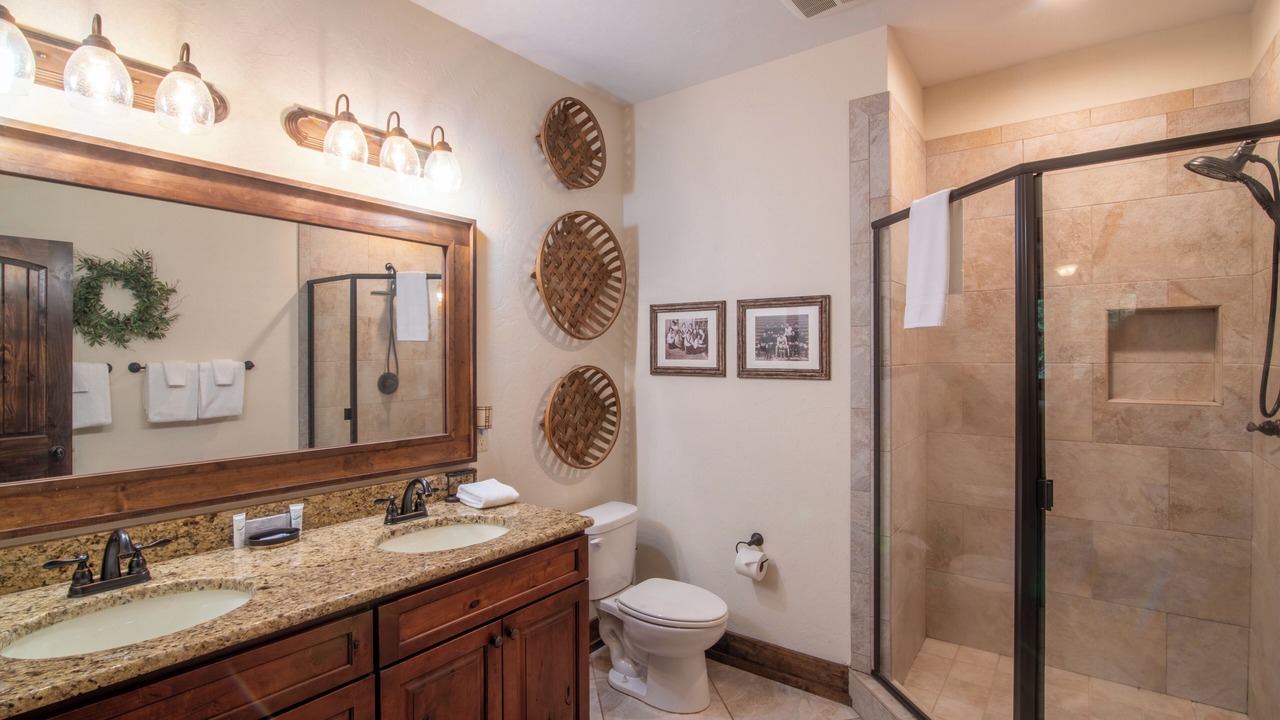 Photo of Bathroom in Cullowhee