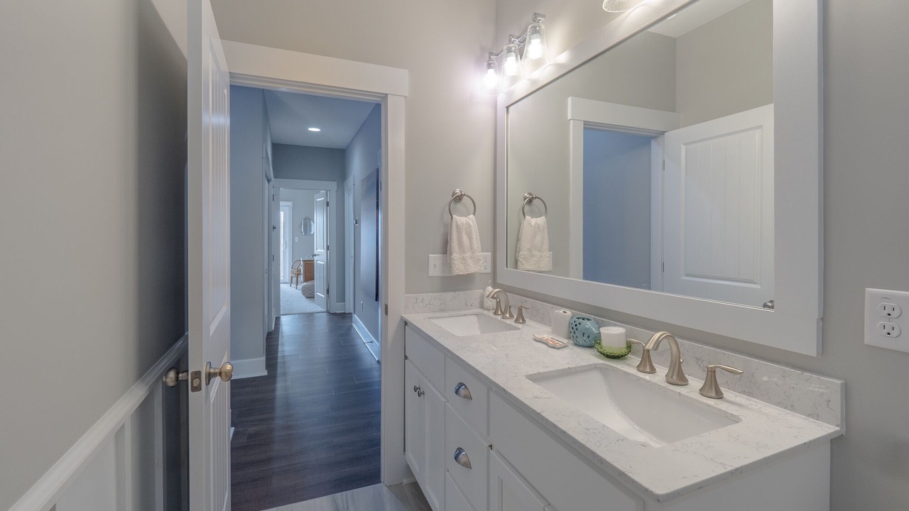 Photo of Bathroom in Topsail Beach