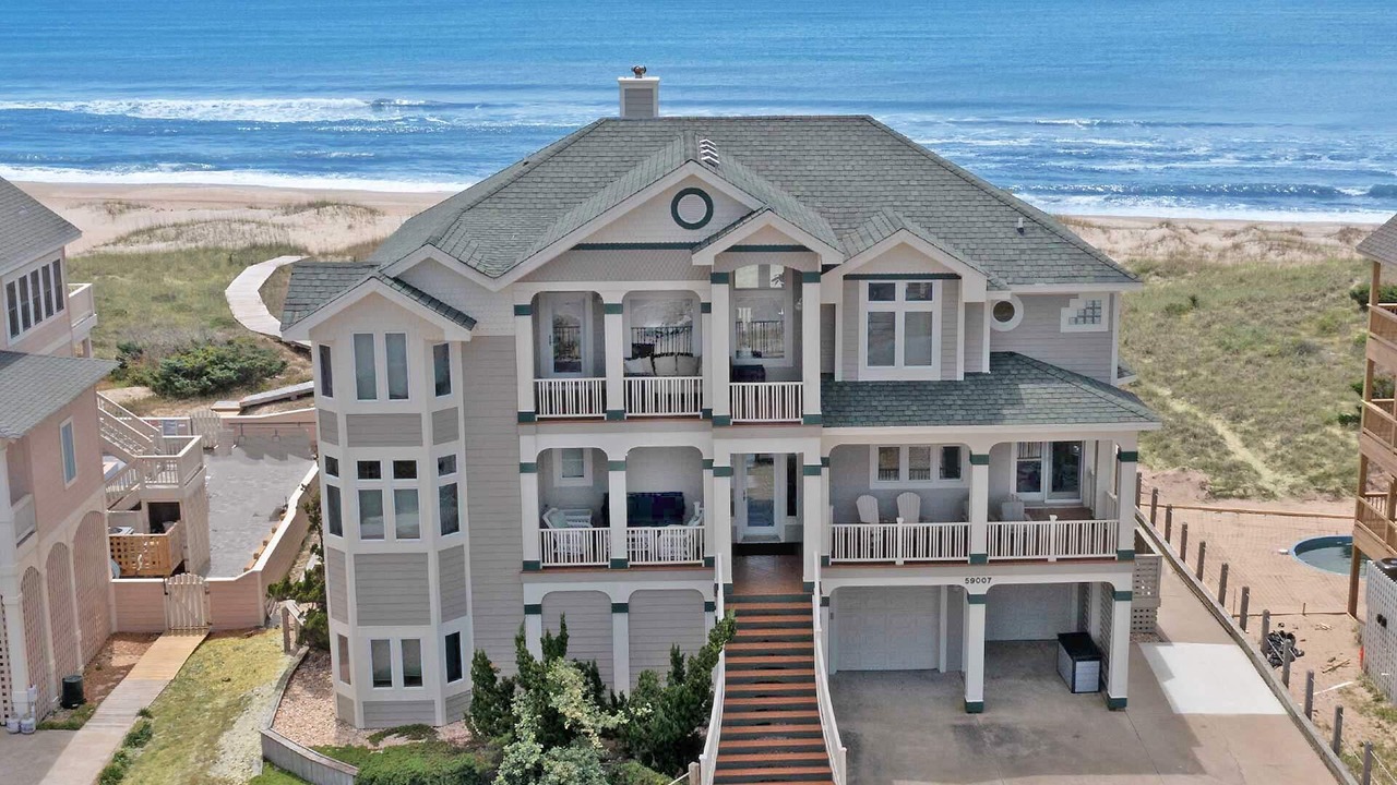 Photo of Others in Hatteras
