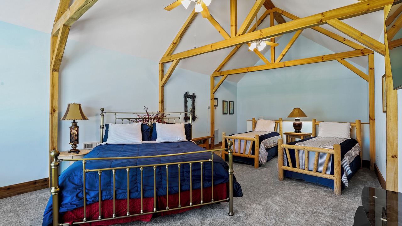 Photo of Bedroom in Southmont