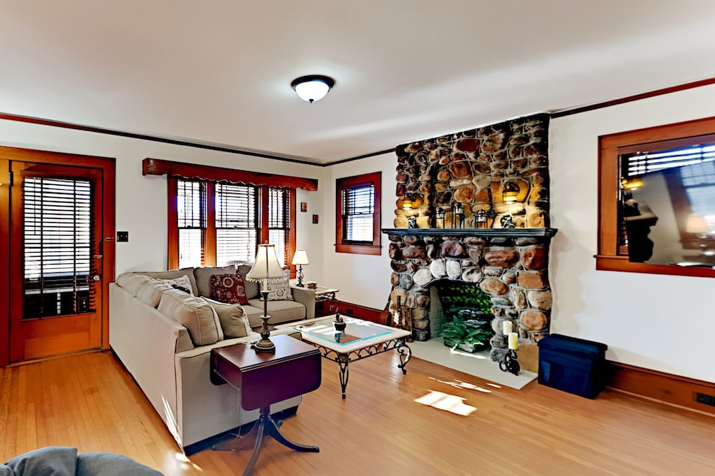 Photo of Livingroom in Candler