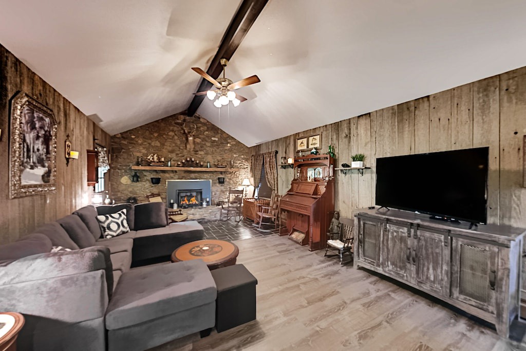 Photo of Livingroom in Candler