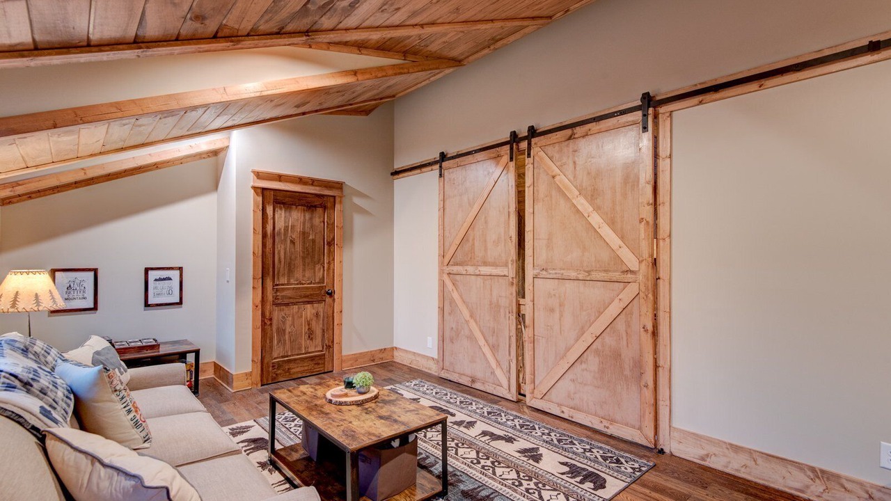 Photo of Livingroom in Elk Park