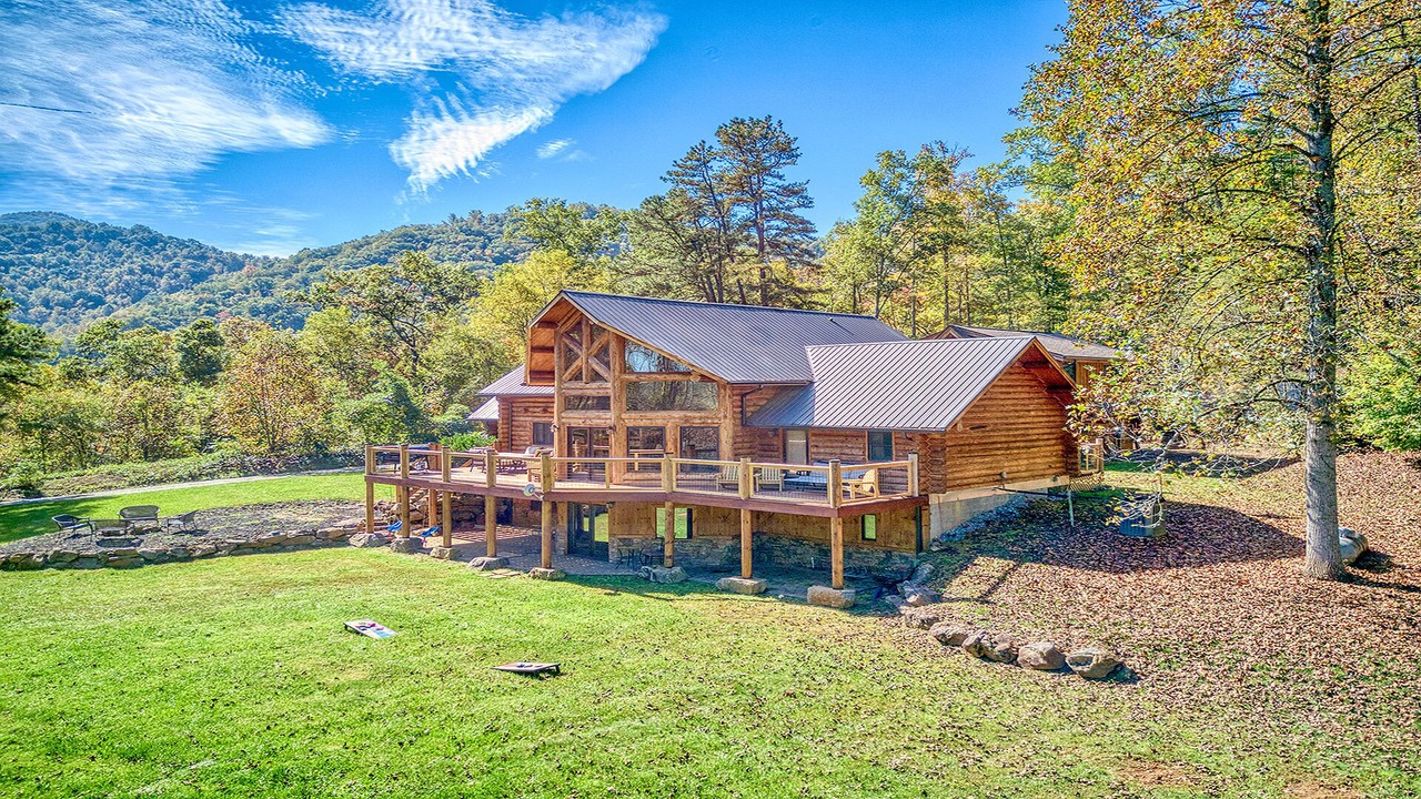 Photo of Outdoor in Sylva