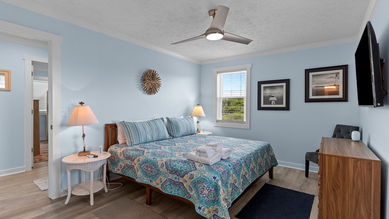 Photo of Bedroom in Caswell Beach