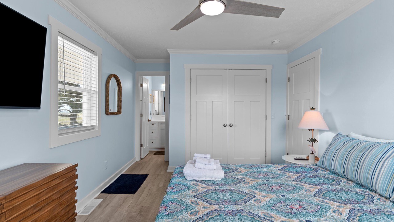 Photo of Bedroom in Caswell Beach