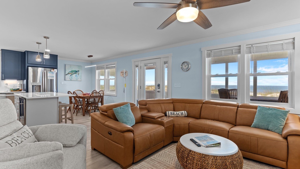 Photo of Livingroom in Caswell Beach