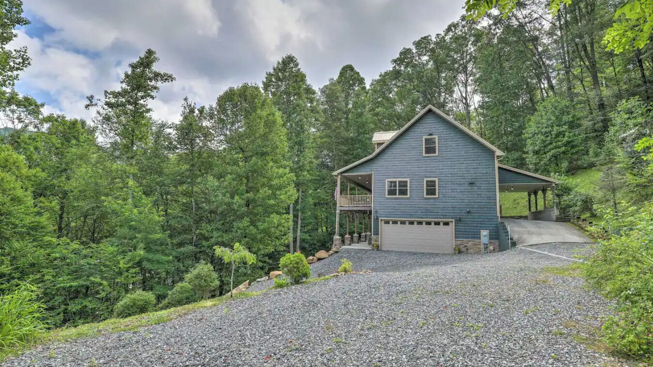 Photo of Outdoor in Mars Hill