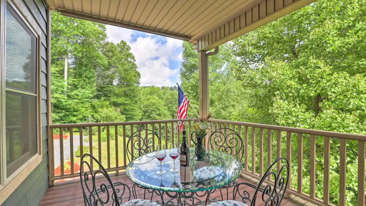 Photo of Outdoor in Mars Hill