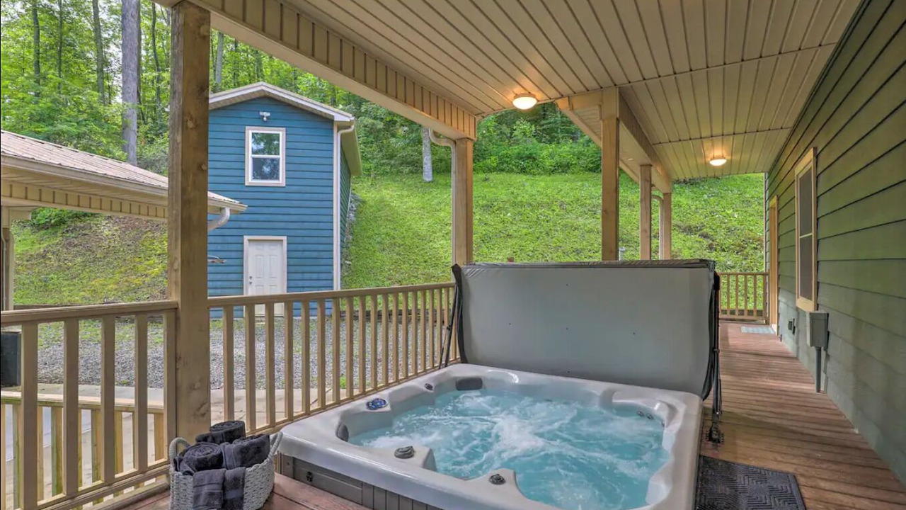 Photo of Outdoor in Mars Hill