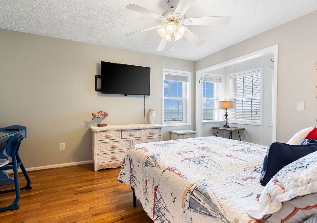 Photo of Bedroom in Wilmington Beach