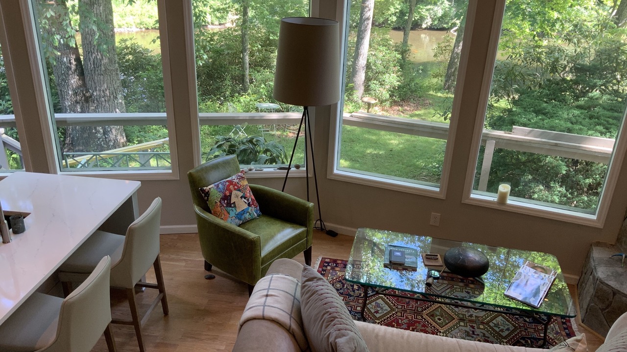 Photo of Livingroom in Burnsville