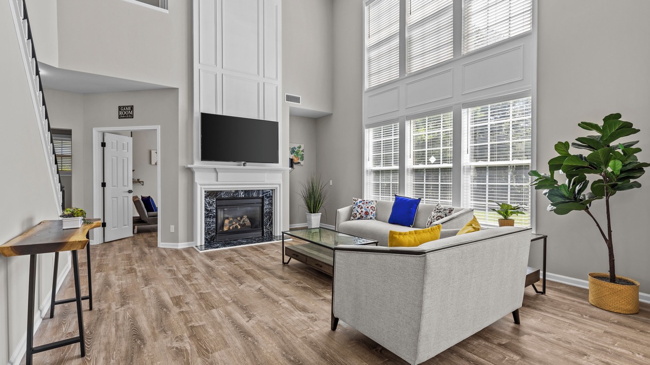 Photo of Livingroom in Provincetowne