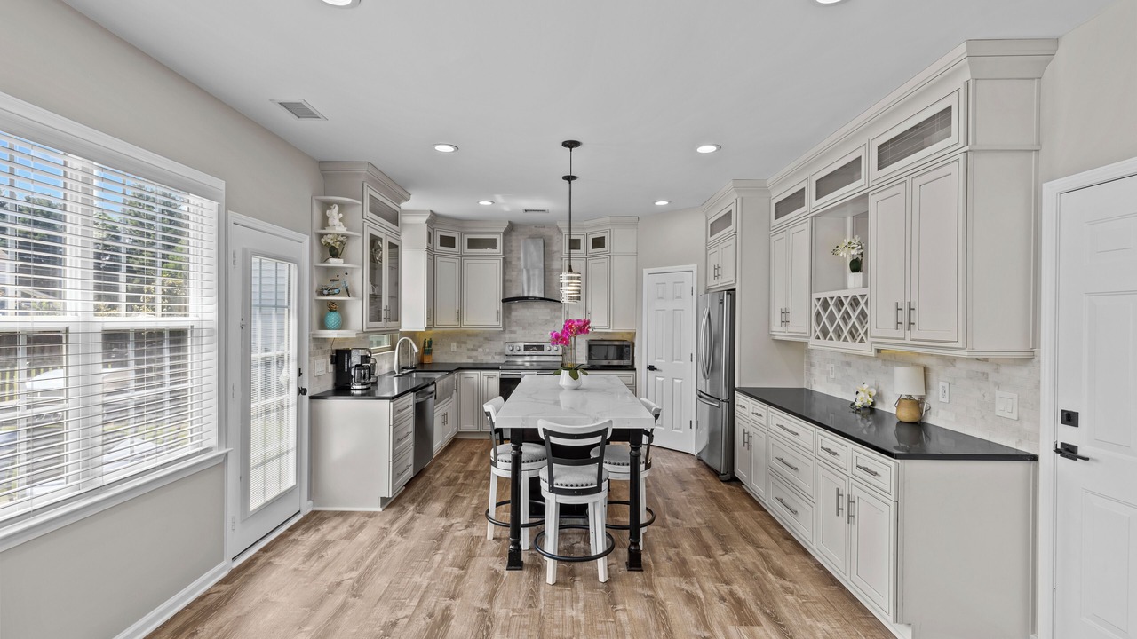 Photo of Kitchen in Provincetowne