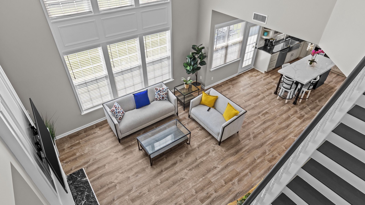 Photo of Livingroom in Provincetowne