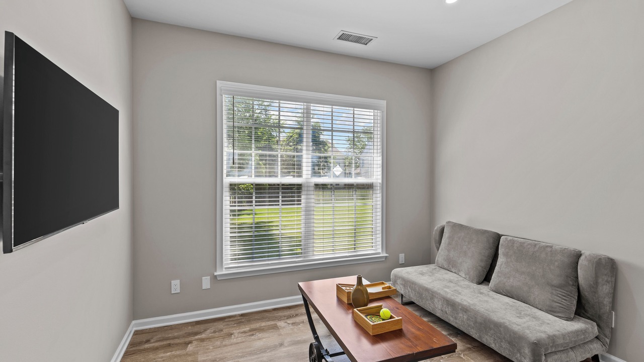 Photo of Livingroom in Provincetowne