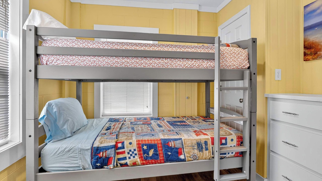 Photo of Bedroom in Topsail Beach
