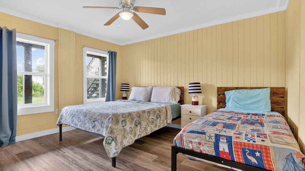 Photo of Bedroom in Topsail Beach