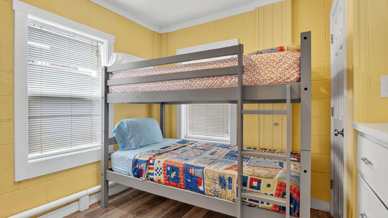 Photo of Bedroom in Topsail Beach