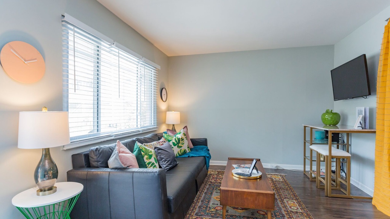 Photo of Livingroom in Melrose