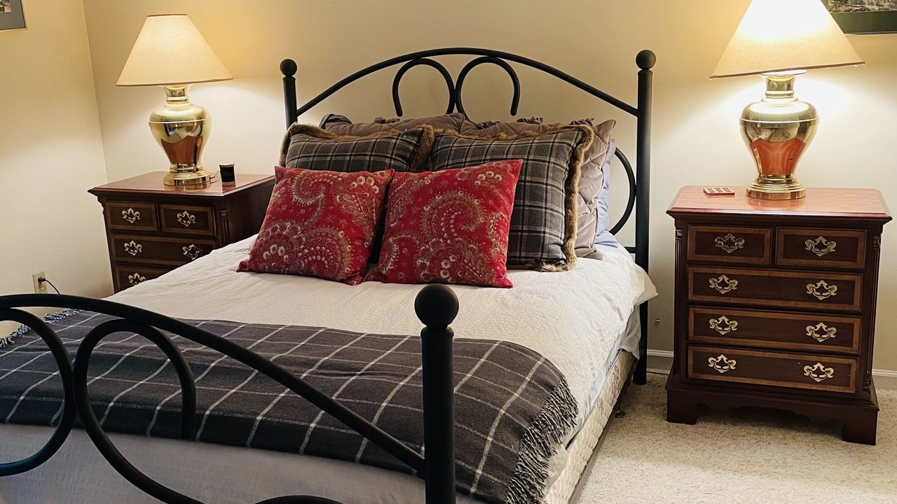 Photo of Bedroom in Lake Toxaway