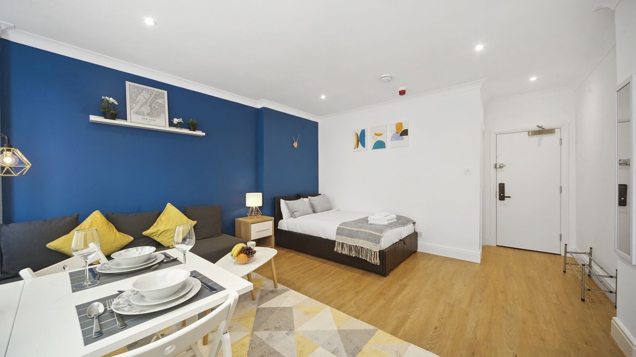 Photo of Bedroom in Tower Hill