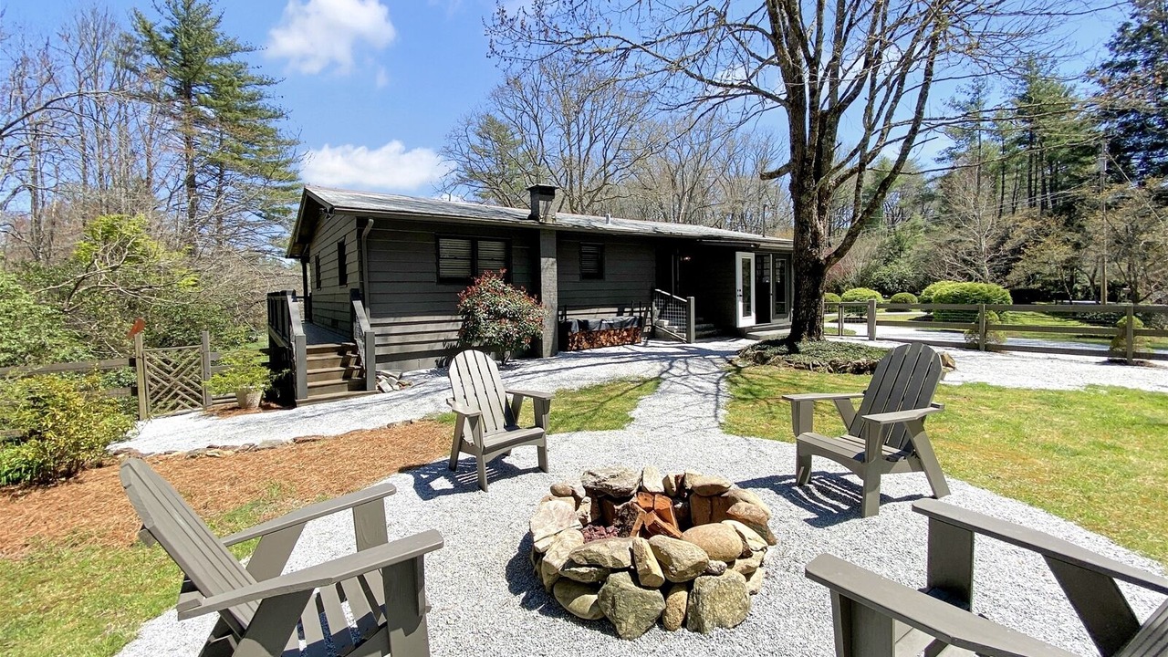 Photo of Outdoor in Highlands Hills