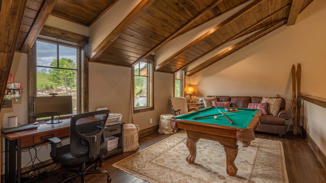 Photo of Bedroom in Elk Park