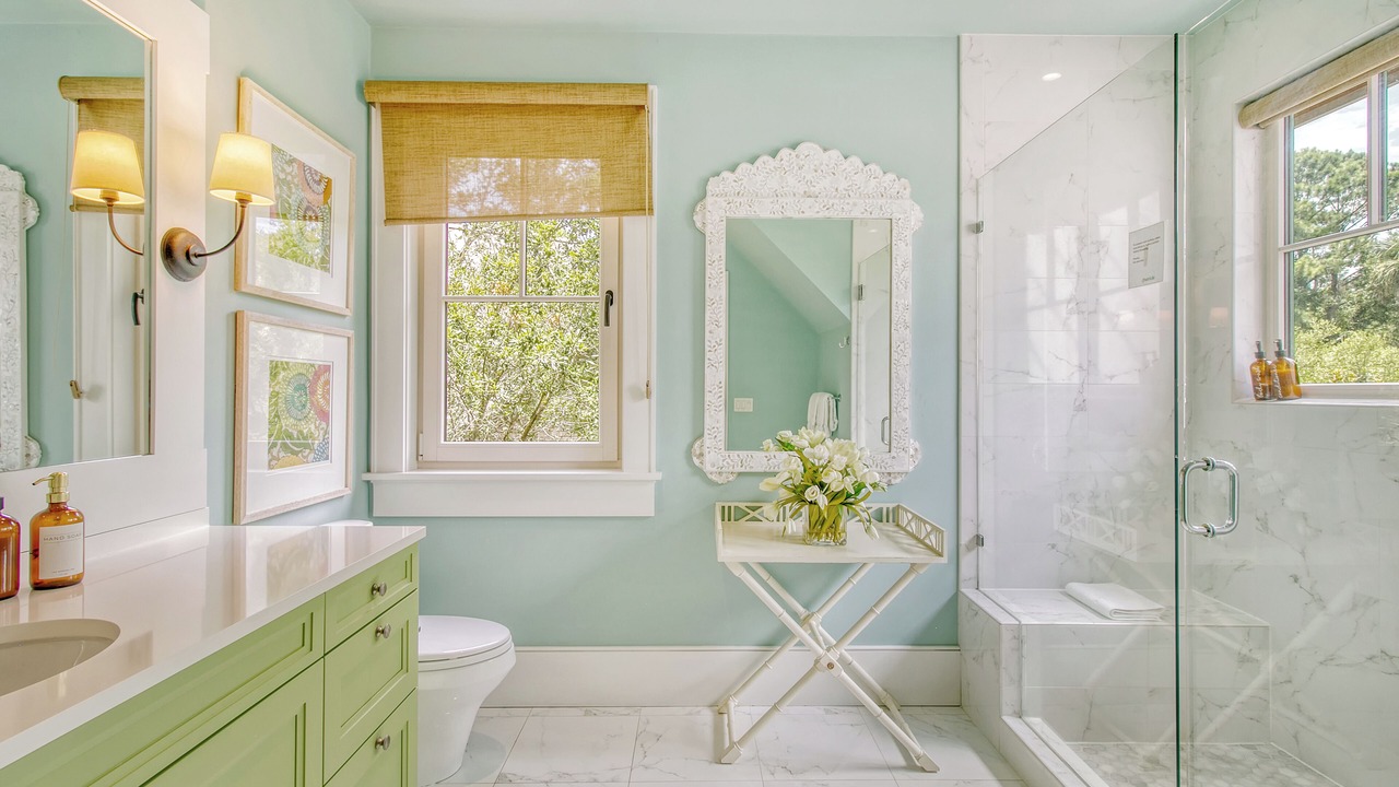 Photo of Bathroom in Vanderhorst Plantation