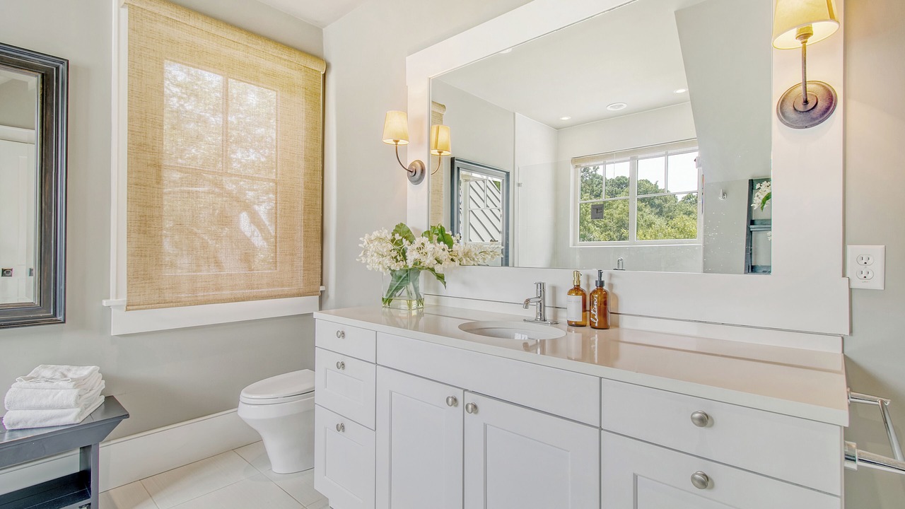 Photo of Bathroom in Vanderhorst Plantation