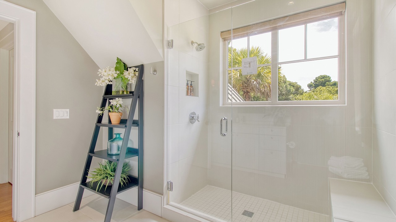 Photo of Bathroom in Vanderhorst Plantation