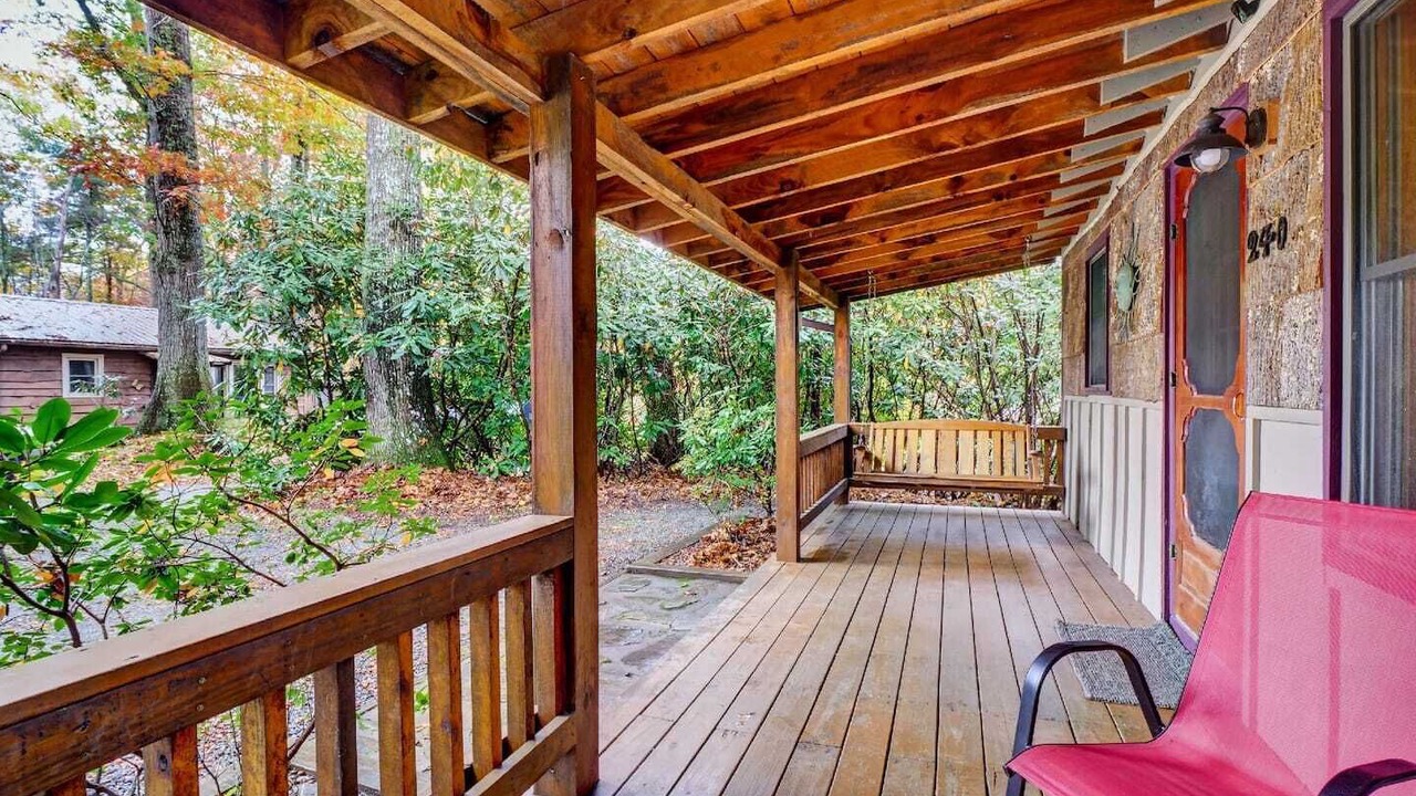 Photo of Patio Balcony in Linville Falls