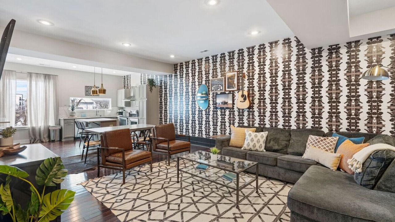 Photo of Livingroom in Chestnut Hill