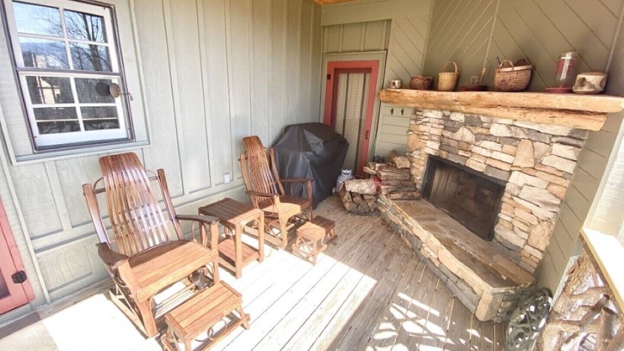 Photo of Patio Balcony in Cashiers