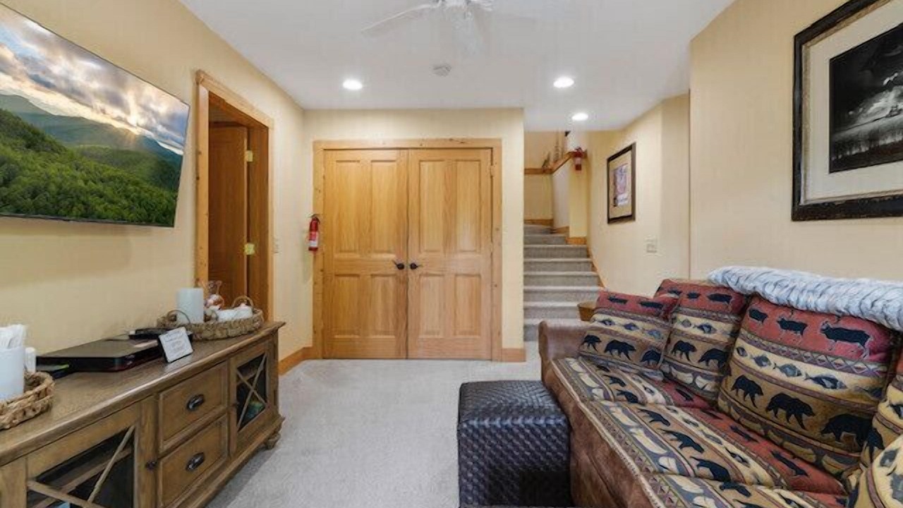 Photo of Livingroom in Cashiers