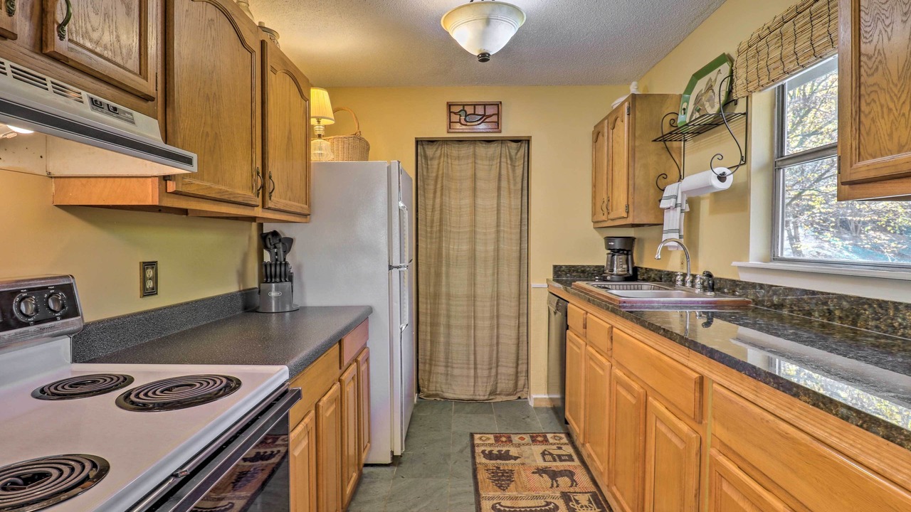 Photo of Bedroom in Mars Hill