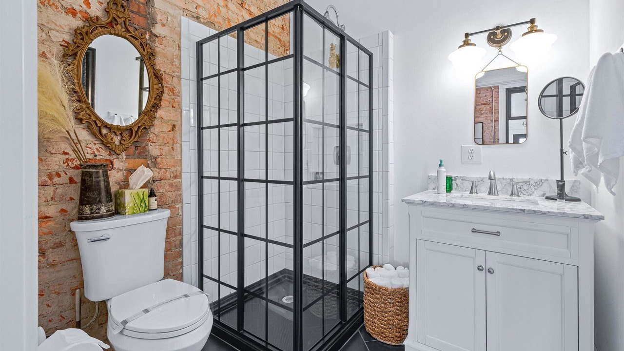 Photo of Bathroom in Hendersonville