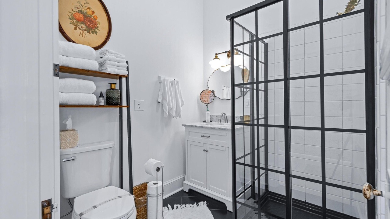 Photo of Bathroom in Hendersonville