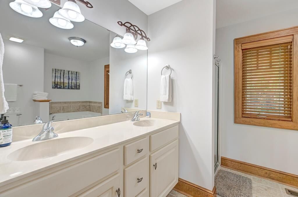 Photo of Bathroom in Foscoe