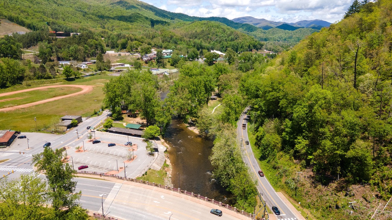 Photo of Others in Cherokee