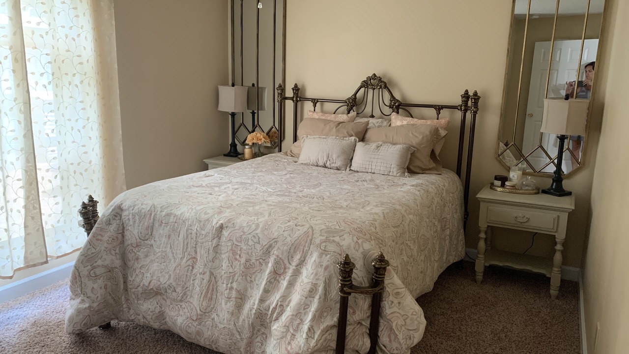 Photo of Bedroom in New London