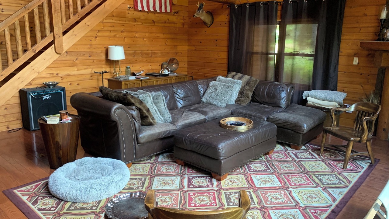 Photo of Livingroom in New London