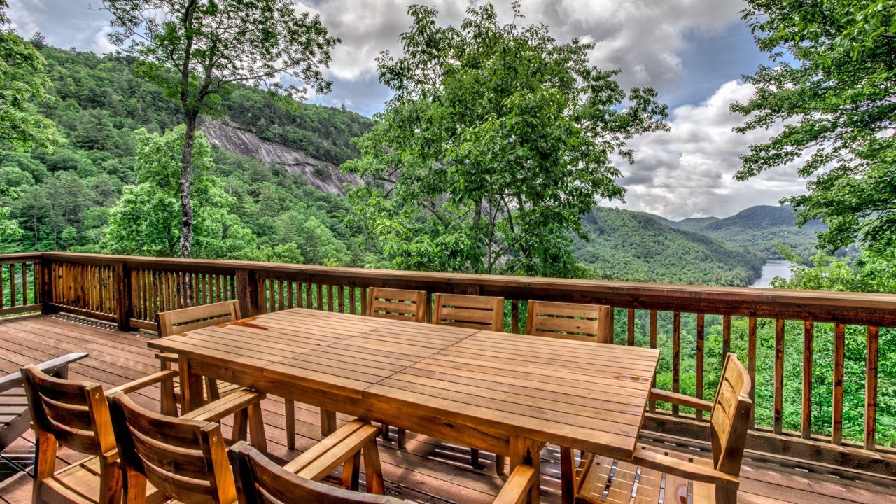 Photo of Outdoor in Sapphire