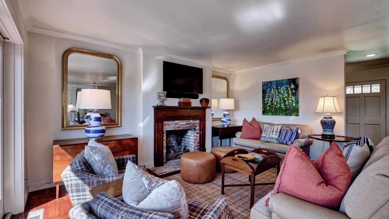 Photo of Livingroom in Cashiers