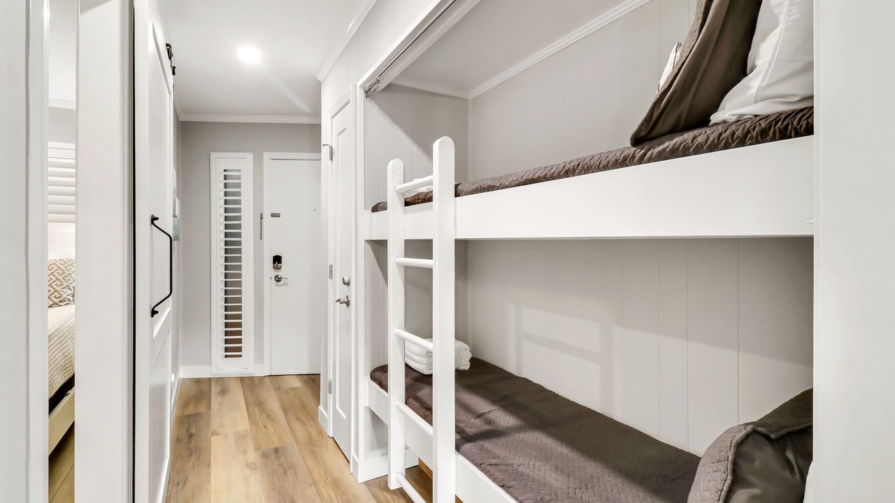 Photo of Bedroom in Folly Field